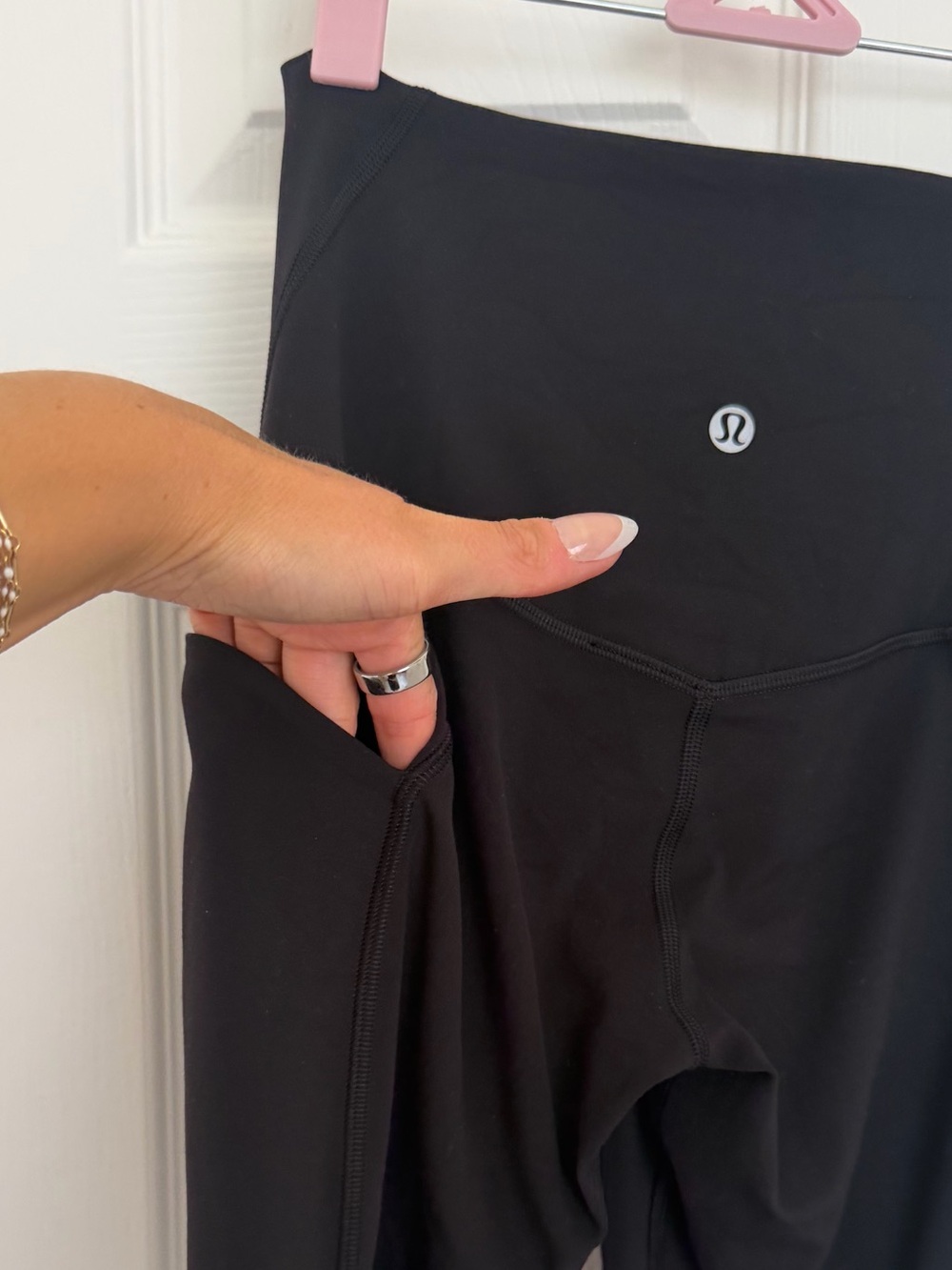Lululemon Aligns w/ Pockets in Black - Picture 12 of 16